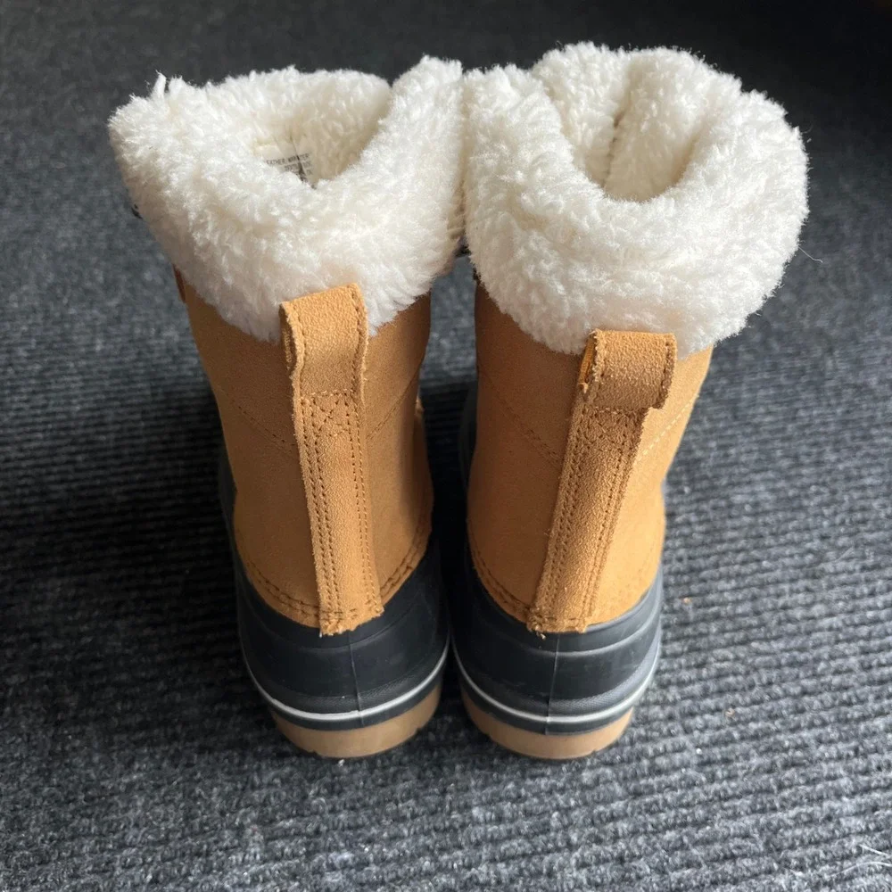 Cat & Jack Snow Duck Boots Kid Size 1 Tan Black Excellent Faux Fur Lined Lace Up